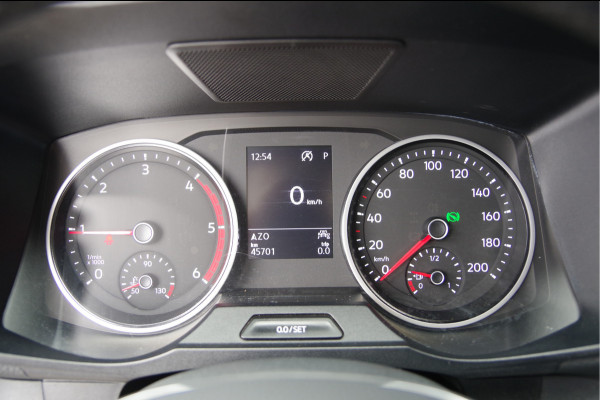 Volkswagen Crafter 35 2.0 TDI L3H3(L2H2) 75 EDITION 177PK AUT. LED, LEDER, TREKHAAK, ERGO ACTIVE GEVEERDE STOEL, STUURVERWARMING, STOELVERWARMING,