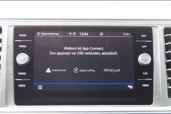 Volkswagen Crafter 35 2.0 TDI L3H3(L2H2) 75 EDITION 177PK AUT. LED, LEDER, TREKHAAK, ERGO ACTIVE GEVEERDE STOEL, STUURVERWARMING, STOELVERWARMING,