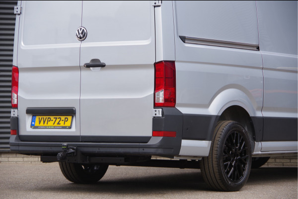 Volkswagen Crafter 35 2.0 TDI L3H3(L2H2) 75 EDITION 177PK AUT. LED, LEDER, TREKHAAK, ERGO ACTIVE GEVEERDE STOEL, STUURVERWARMING, STOELVERWARMING,