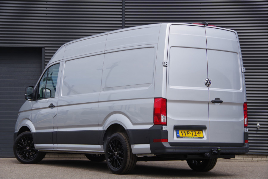 Volkswagen Crafter 35 2.0 TDI L3H3(L2H2) 75 EDITION 177PK AUT. LED, LEDER, TREKHAAK, ERGO ACTIVE GEVEERDE STOEL, STUURVERWARMING, STOELVERWARMING,
