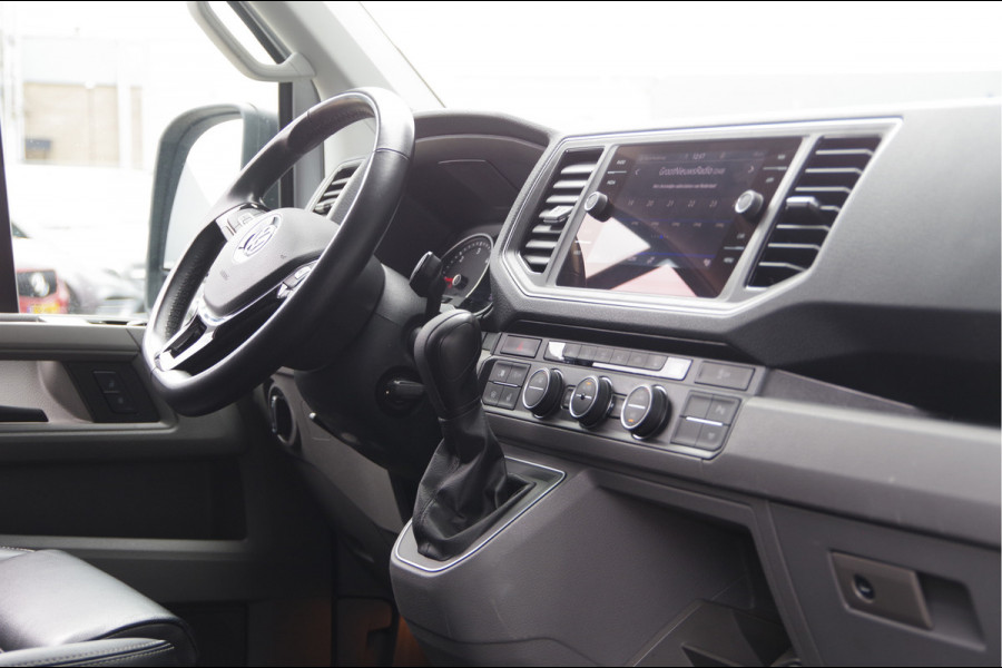 Volkswagen Crafter 35 2.0 TDI L3H3(L2H2) 75 EDITION 177PK AUT. LED, LEDER, TREKHAAK, ERGO ACTIVE GEVEERDE STOEL, STUURVERWARMING, STOELVERWARMING,