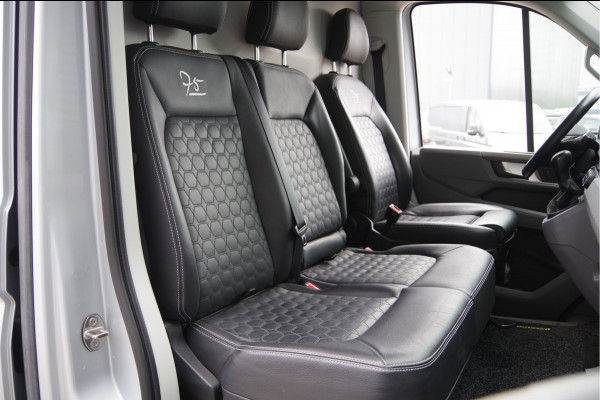 Volkswagen Crafter 35 2.0 TDI L3H3(L2H2) 75 EDITION 177PK AUT. LED, LEDER, TREKHAAK, ERGO ACTIVE GEVEERDE STOEL, STUURVERWARMING, STOELVERWARMING,
