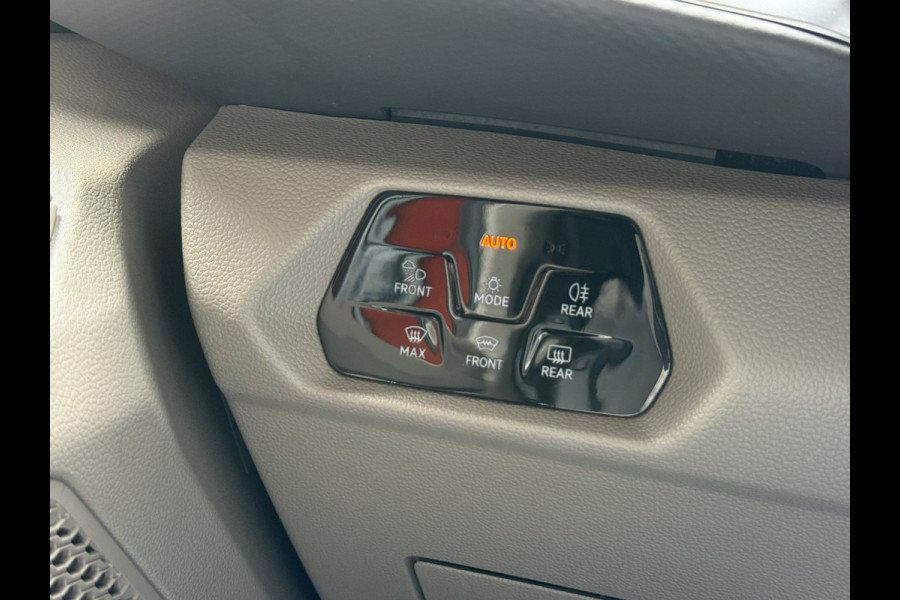 Volkswagen Multivan 1.4 eHybrid L2H1 Energetic | 360 Camera | Stoel/Stuurverwarming | IQ Light | Panoramadak | Apple Carplay | Keyless Entry/Go