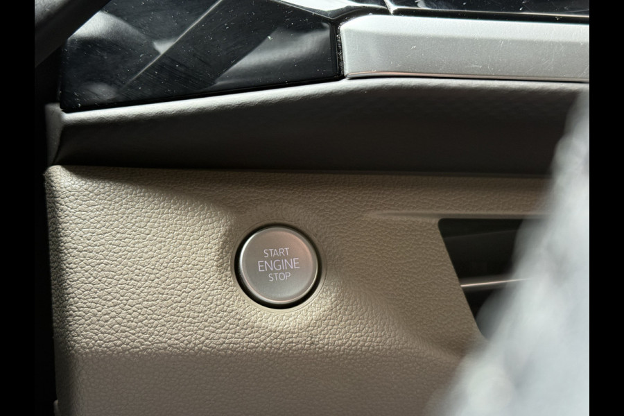 Volkswagen Multivan 1.4 eHybrid L2H1 Energetic | 360 Camera | Stoel/Stuurverwarming | IQ Light | Panoramadak | Apple Carplay | Keyless Entry/Go