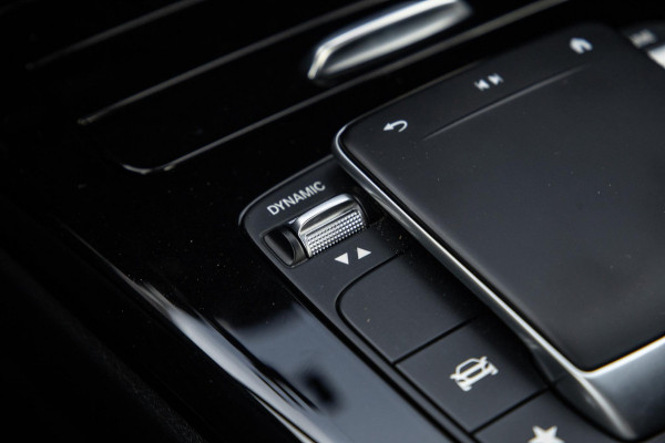 Mercedes-Benz A-Klasse 250 e Business Line CARPLAY / LEER / CAMERA / CRUISE CONTROLE / DEALER ONDERHOUDEN