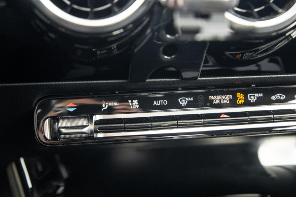 Mercedes-Benz A-Klasse 250 e Business Line CARPLAY / LEER / CAMERA / CRUISE CONTROLE / DEALER ONDERHOUDEN