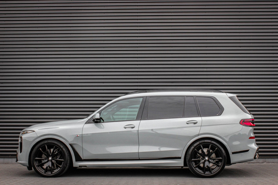 BMW X7 XDrive40d High Executive / HEAD- UP / PANO- DAK / LUCHTVERING / DRIVING ASSISANT / SOFTCLOSE / COMFORT SEATS / ALCANTARA