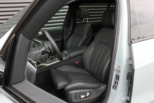 BMW X7 XDrive40d High Executive / HEAD- UP / PANO- DAK / LUCHTVERING / DRIVING ASSISANT / SOFTCLOSE / COMFORT SEATS / ALCANTARA