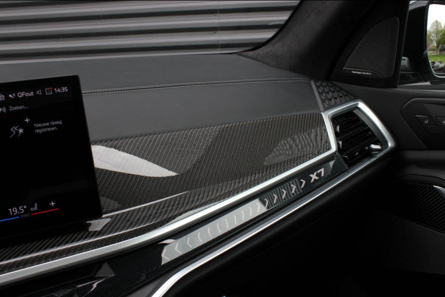 BMW X7 XDrive40d High Executive / HEAD- UP / PANO- DAK / LUCHTVERING / DRIVING ASSISANT / SOFTCLOSE / COMFORT SEATS / ALCANTARA