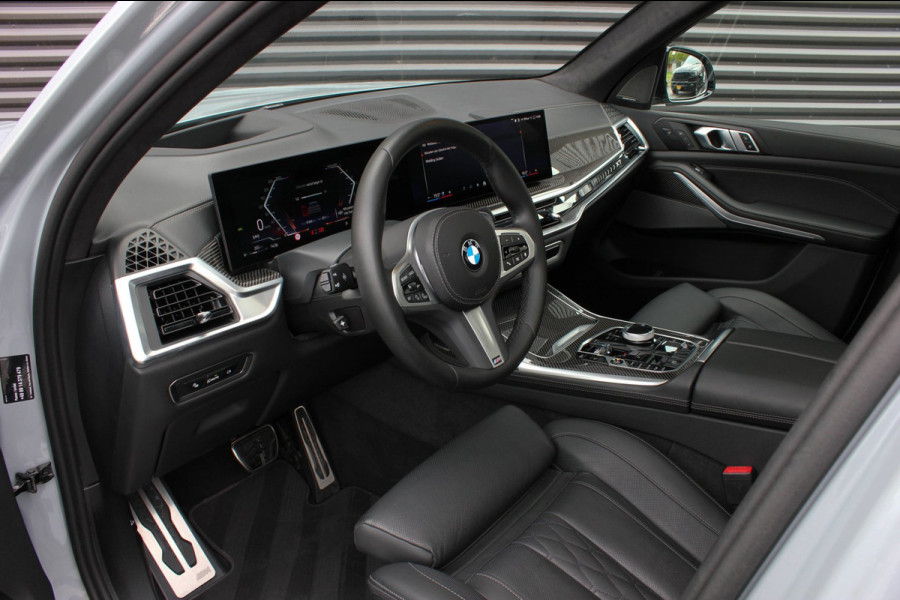 BMW X7 XDrive40d High Executive / HEAD- UP / PANO- DAK / LUCHTVERING / DRIVING ASSISANT / SOFTCLOSE / COMFORT SEATS / ALCANTARA