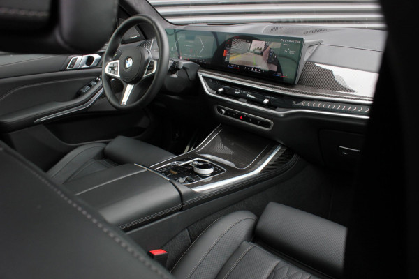 BMW X7 XDrive40d High Executive / HEAD- UP / PANO- DAK / LUCHTVERING / DRIVING ASSISANT / SOFTCLOSE / COMFORT SEATS / ALCANTARA