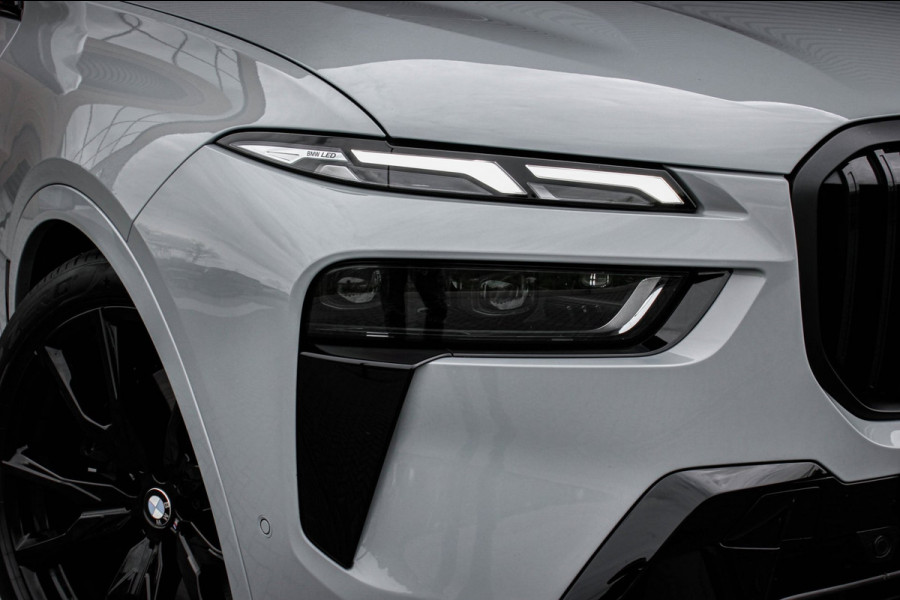 BMW X7 XDrive40d High Executive / HEAD- UP / PANO- DAK / LUCHTVERING / DRIVING ASSISANT / SOFTCLOSE / COMFORT SEATS / ALCANTARA