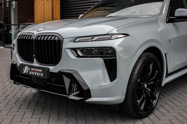 BMW X7 XDrive40d High Executive / HEAD- UP / PANO- DAK / LUCHTVERING / DRIVING ASSISANT / SOFTCLOSE / COMFORT SEATS / ALCANTARA