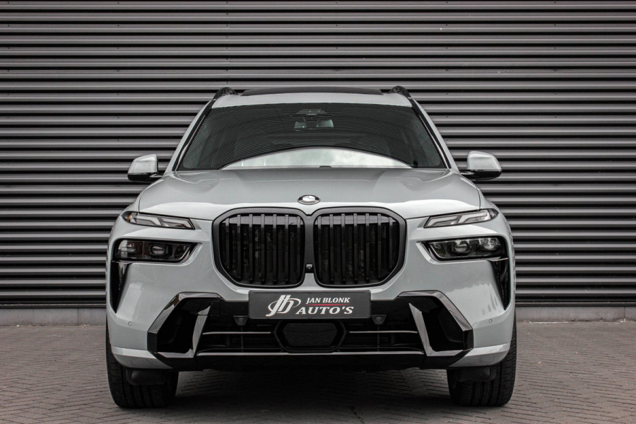 BMW X7 XDrive40d High Executive / HEAD- UP / PANO- DAK / LUCHTVERING / DRIVING ASSISANT / SOFTCLOSE / COMFORT SEATS / ALCANTARA