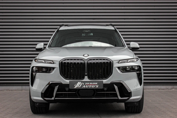 BMW X7 XDrive40d High Executive / HEAD- UP / PANO- DAK / LUCHTVERING / DRIVING ASSISANT / SOFTCLOSE / COMFORT SEATS / ALCANTARA
