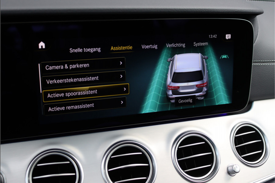 Mercedes-Benz E-Klasse Estate 300 de Premium+ AMG Line | Distronic+ | Panoramadak | Burmester | Memory | Keyless Go | Leder | Rijassistentiepakket+ | High Perf. LED |