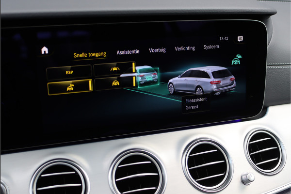 Mercedes-Benz E-Klasse Estate 300 de Premium+ AMG Line | Distronic+ | Panoramadak | Burmester | Memory | Keyless Go | Leder | Rijassistentiepakket+ | High Perf. LED |