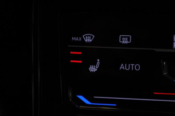Volkswagen T-Cross 1.0 TSI Style Navigatie Full-led Adaptive-Cruise