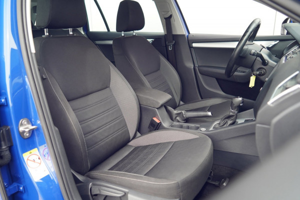 Škoda Octavia Combi 1.0 TSI Greentech Ambition Business / NL-Auto / Trekhaak / Facelift / Navi / Stoelverw.