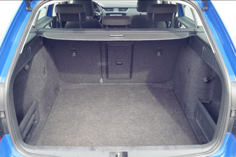 Škoda Octavia Combi 1.0 TSI Greentech Ambition Business / NL-Auto / Trekhaak / Facelift / Navi / Stoelverw.