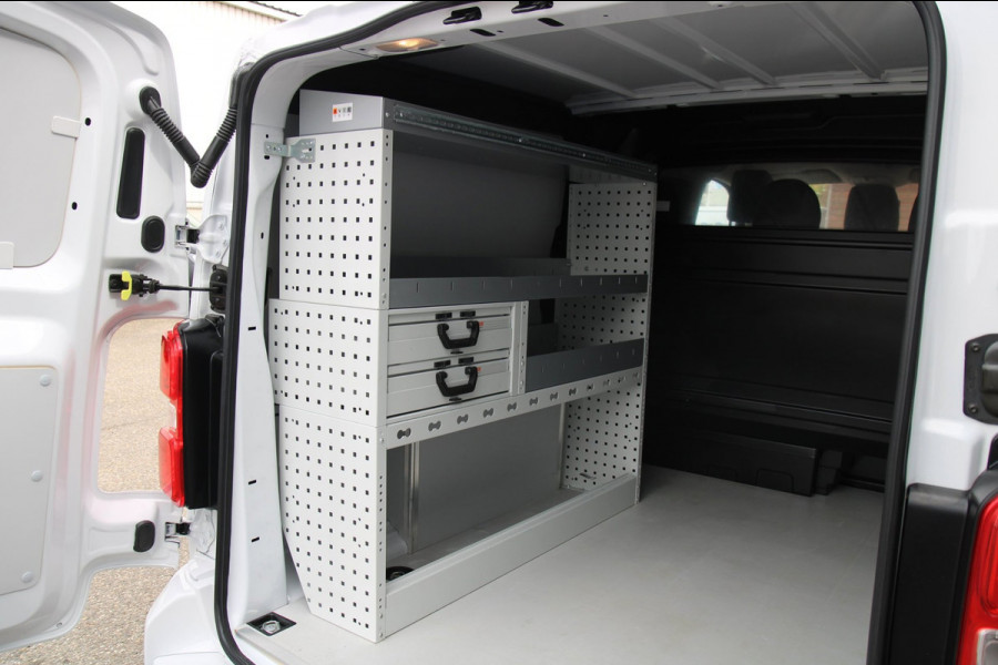 Peugeot Expert 2.0 BlueHDI 180PK automaat / DC 6 prs / Trekhaak / Camera / Dubbel Cabine