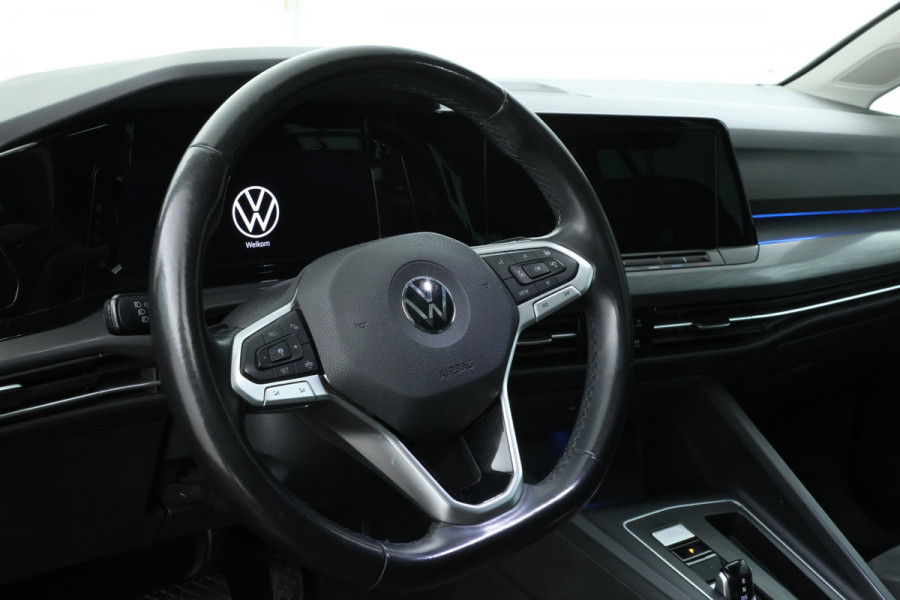 Volkswagen Golf 1.5 eTSI R-Line Panorama, Automaat, Stoel/stuurverwarming
