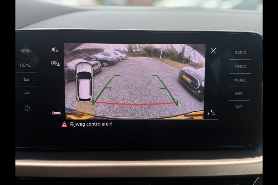 Škoda Kamiq 1.5 TSI 150PK ACT DSG BUSINESS EDITION CAMERA/NAVI/STUURVERW.