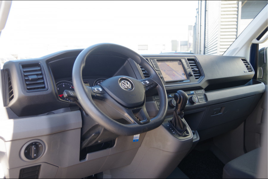 Volkswagen Crafter 35 2.0 TDI L3H2(L2H1) 177PK AUT. 3-ZITS, LED, CAMERA, STANDKACHEL, NAVI, CRUISE, AIRCO, MF STUURWIEL, PARKEERSENSOREN