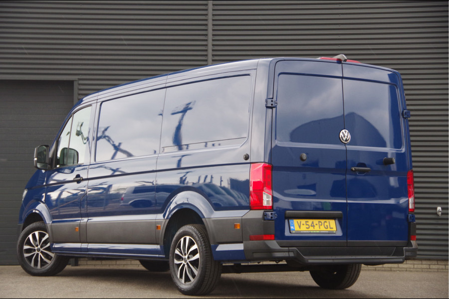 Volkswagen Crafter 35 2.0 TDI L3H2(L2H1) 177PK AUT. 3-ZITS, LED, CAMERA, STANDKACHEL, NAVI, CRUISE, AIRCO, MF STUURWIEL, PARKEERSENSOREN