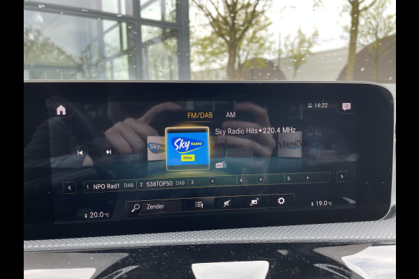 Mercedes-Benz CLA-Klasse 180 Business Solution AUT| STOELVERWARMING| SFEERVERLICHTING| ACHTERUITRIJCAMERA| 56.000KM!! | RIJKLAARPRIJS INCL. 12 MND BOVAG GARANTIE