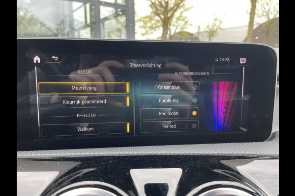 Mercedes-Benz CLA-Klasse 180 Business Solution AUT| STOELVERWARMING| SFEERVERLICHTING| ACHTERUITRIJCAMERA| 56.000KM!! | RIJKLAARPRIJS INCL. 12 MND BOVAG GARANTIE