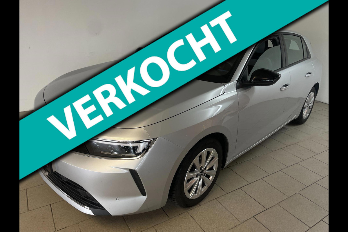 Opel Astra 1.2 Edition 110PK AIRCO NAVI CRUISE TREKHAAK ELEK RAMEN APPLE CARPLAY MULTI STUUR START KNOP VELGEN NIEUWSTAAT