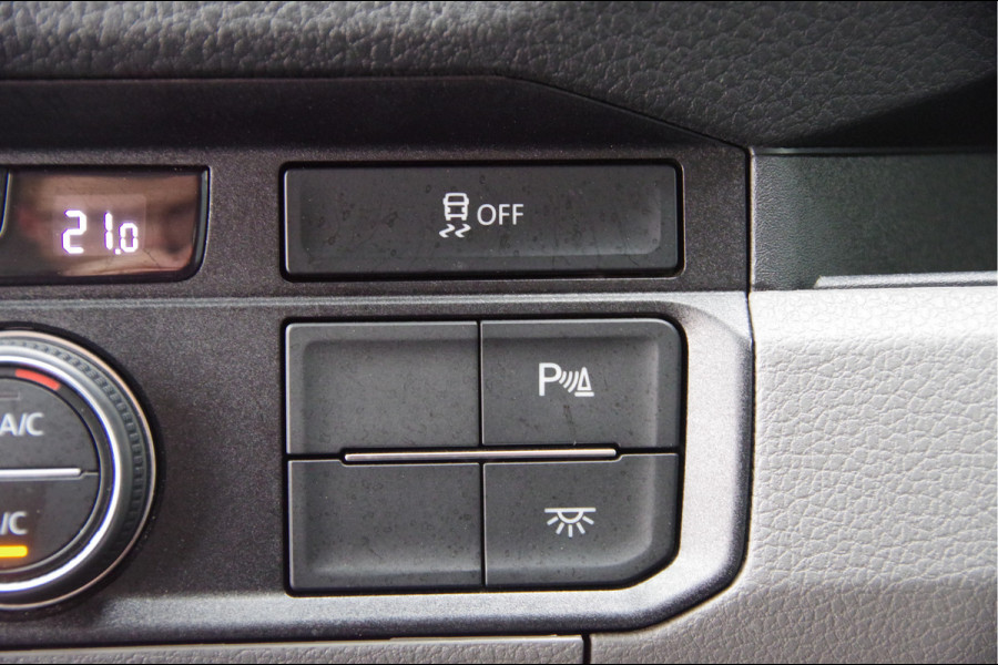 MAN TGE 3.180 35 2.0 177PK AUT. LED, 2X SCHUIDEUR, LEDER, TREKHAAK, CAMERA, CLIMA, STOELVERWARMING, STUURVERWARMING, VOORRUITVERWARMING,