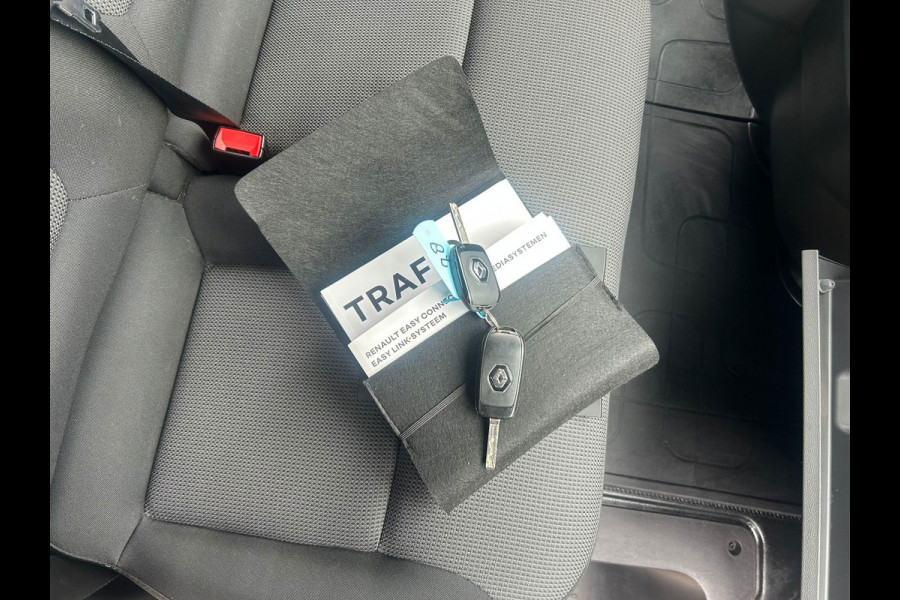 Renault Trafic 2.0 dCi luxe autom 150 pk 2 x schuifdeur