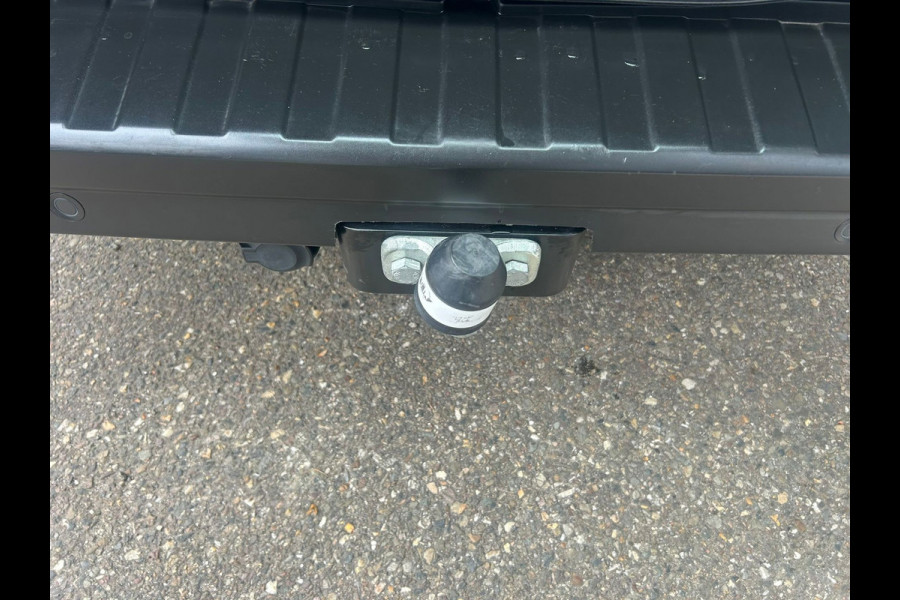 Renault Trafic 2.0 dCi luxe autom 150 pk 2 x schuifdeur