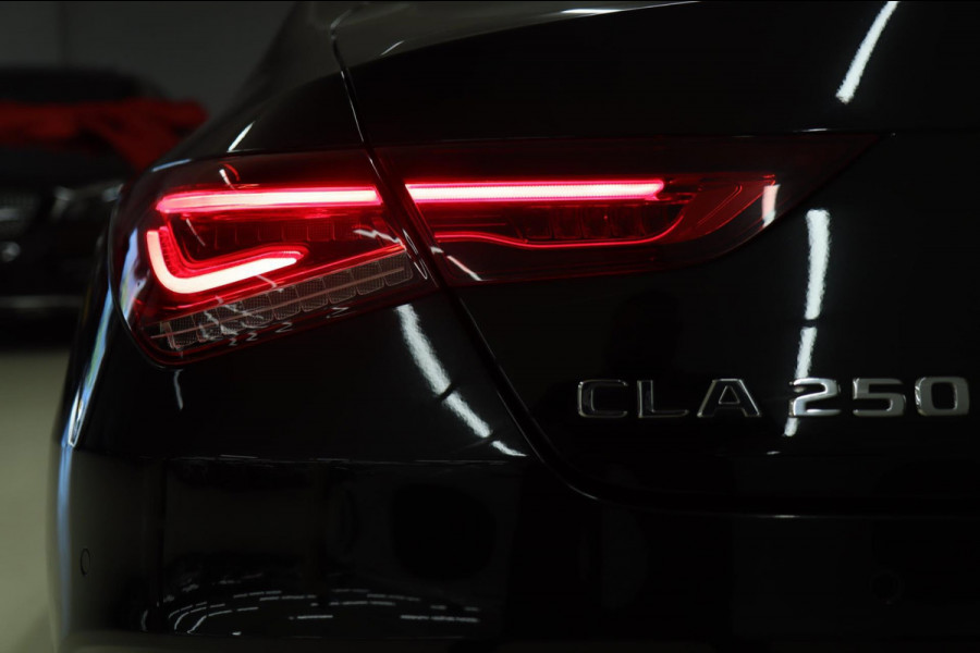 Mercedes-Benz CLA-Klasse 250 AMG /PANO/SFEER/CARPLAY/MEM/360CAM/BOMVOL!