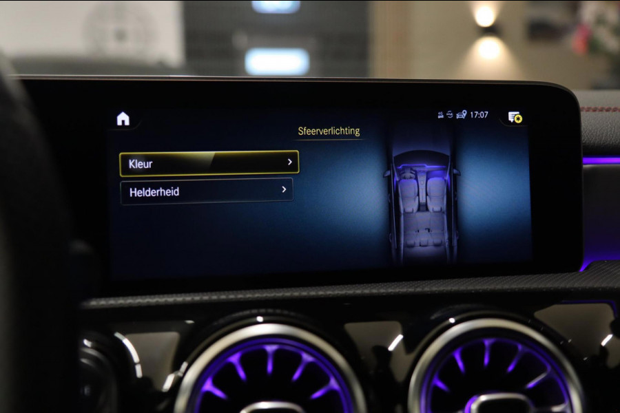 Mercedes-Benz CLA-Klasse 250 AMG /PANO/SFEER/CARPLAY/MEM/360CAM/BOMVOL!