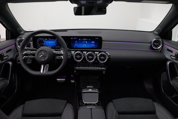 Mercedes-Benz A-Klasse A250e AMG Line |Pano|Memory|Burmester|HUD|