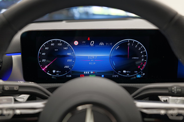 Mercedes-Benz A-Klasse A250e AMG Line |Pano|Memory|Burmester|HUD|