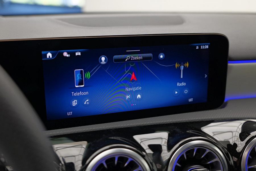 Mercedes-Benz A-Klasse A250e AMG Line |Pano|Memory|Burmester|HUD|