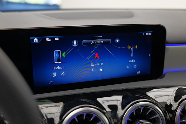 Mercedes-Benz A-Klasse A250e AMG Line |Pano|Memory|Burmester|HUD|