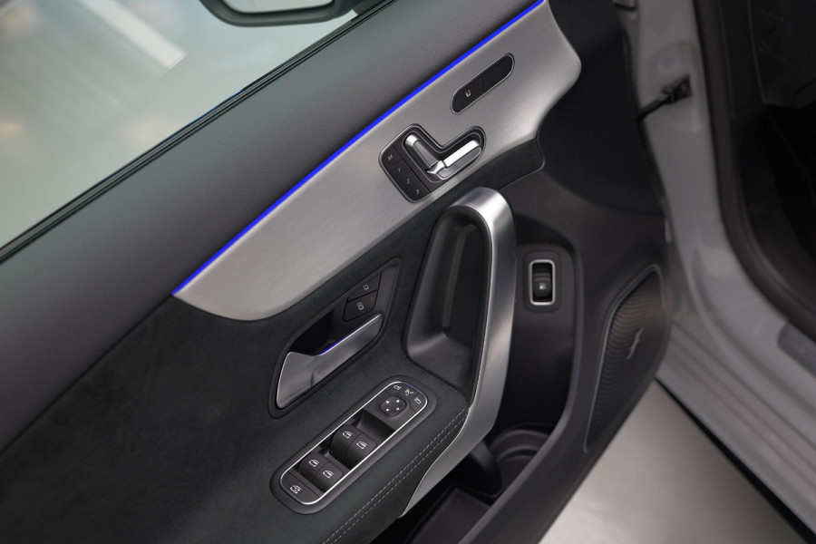 Mercedes-Benz A-Klasse A250e AMG Line |Pano|Memory|Burmester|HUD|