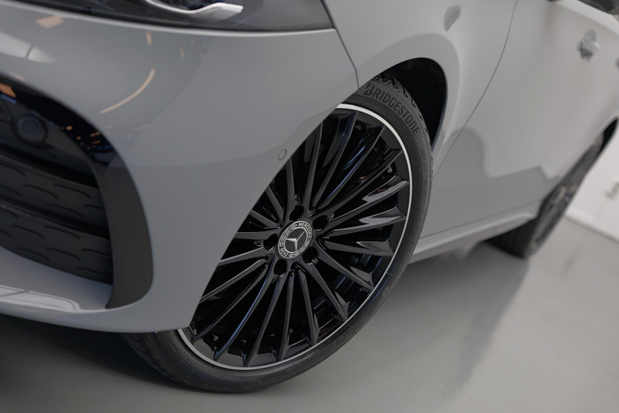 Mercedes-Benz A-Klasse A250e AMG Line |Pano|Memory|Burmester|HUD|