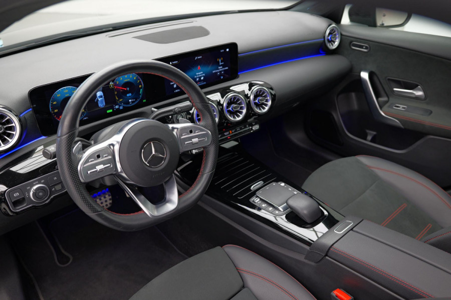 Mercedes-Benz A-Klasse A250e AMG Line |Pano|Ambient|Camera|
