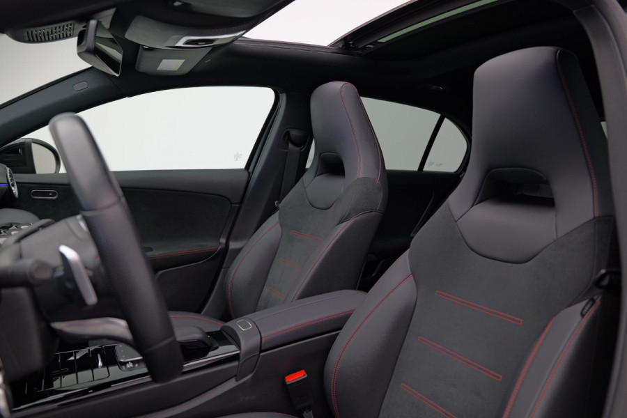 Mercedes-Benz A-Klasse A250e AMG Line |Pano|Ambient|Camera|