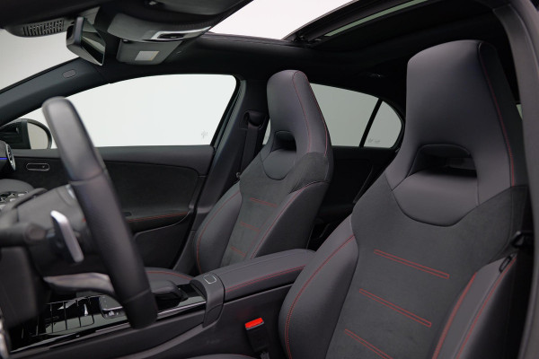 Mercedes-Benz A-Klasse A250e AMG Line |Pano|Ambient|Camera|