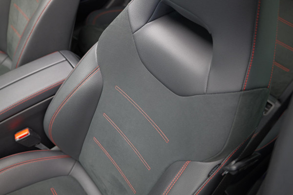 Mercedes-Benz A-Klasse A250e AMG Line |Pano|Ambient|Camera|