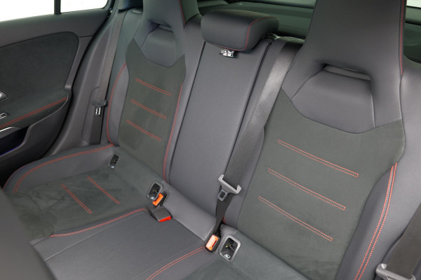 Mercedes-Benz A-Klasse A250e AMG Line |Pano|Ambient|Camera|
