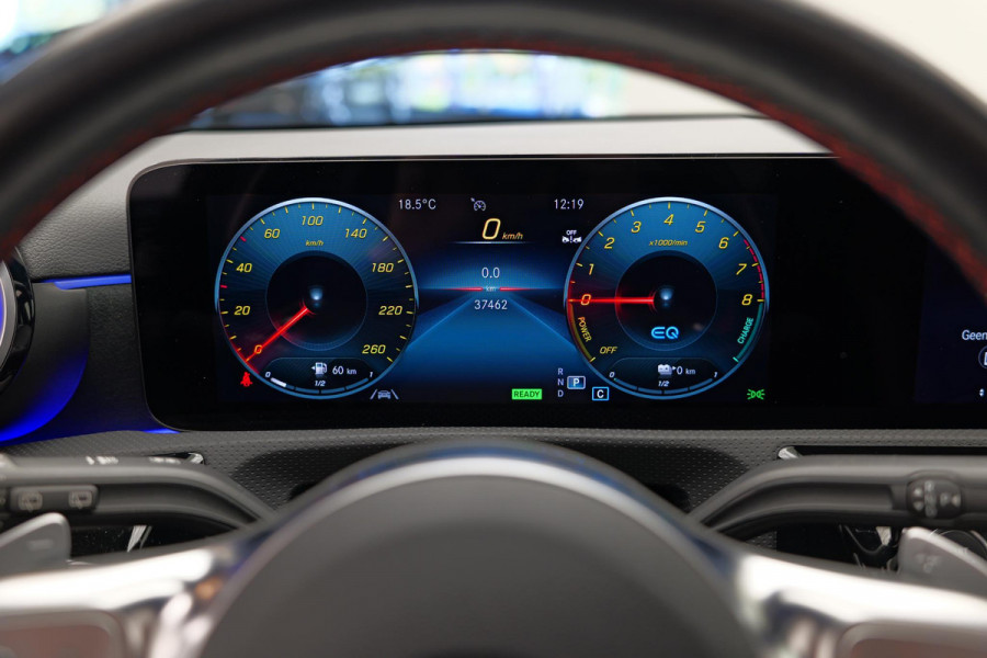 Mercedes-Benz A-Klasse A250e AMG Line |Pano|Ambient|Camera|