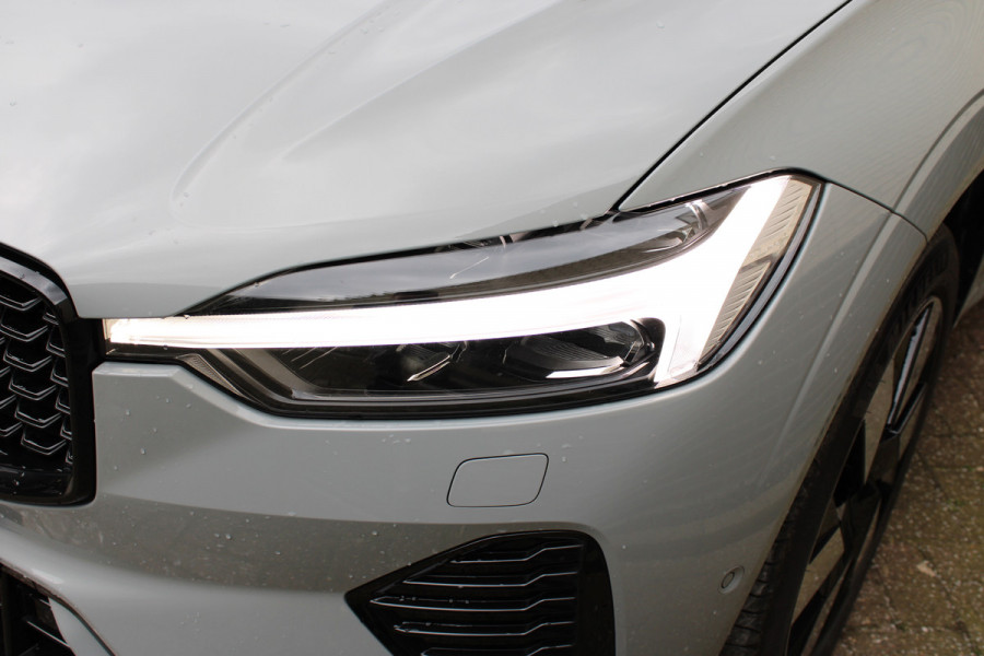 Volvo XC60 2.0 T8 Plug-in hybrid AWD Ultra Dark | Head-Up | Panoramadak | Leder | H&K | BLIS